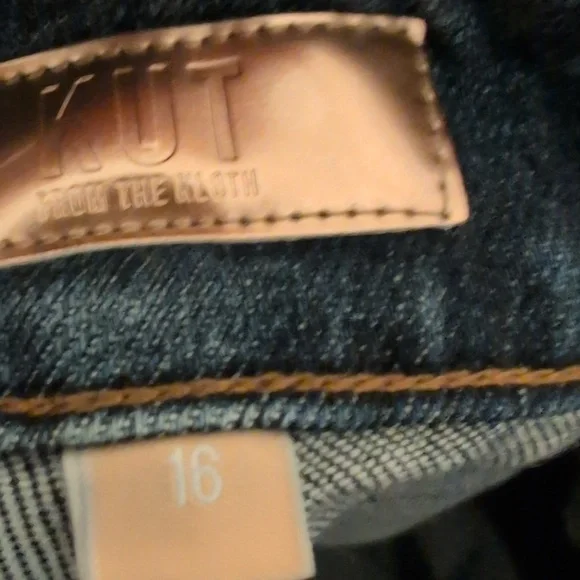 Kut from the Kloth Meg High-Rise Wide Leg Cropped Jeans, Size 16 - Picture 11 of 11